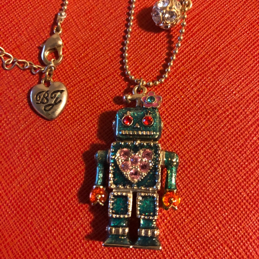 Betsey Johnson necklace
